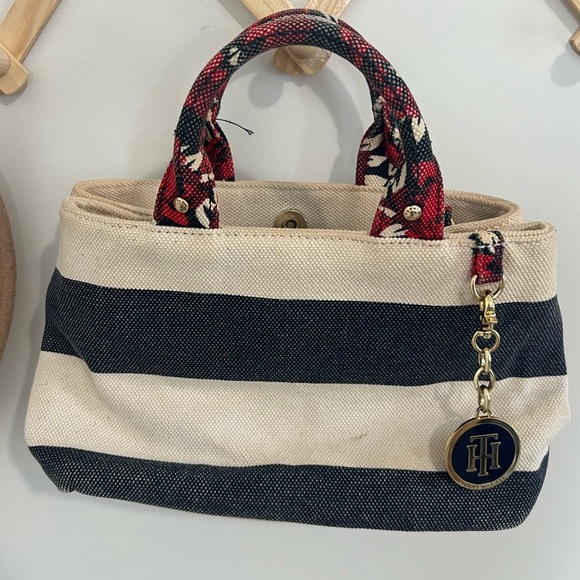 Tommy Hilfiger Small Tote Crossbody - Picture 2 of 11